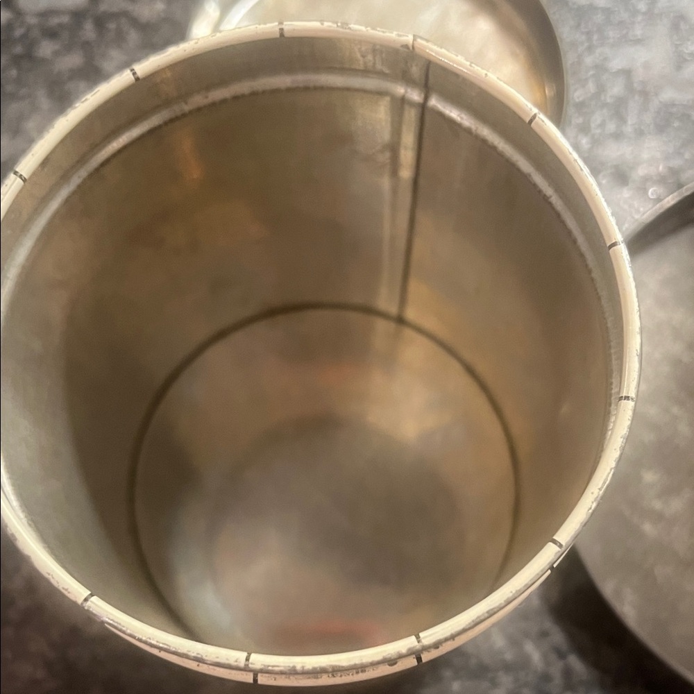 Black and White Tin Kitchen Canister Set of 4.  Farmhouse. - Picture 10 of 11